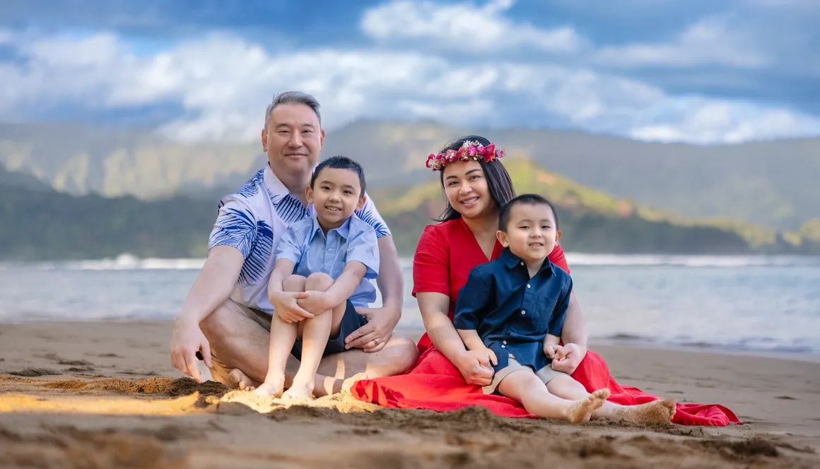 Kauai couple photography on the beach